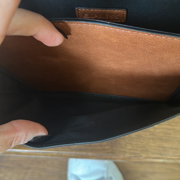 Express - Picture 8 of 9